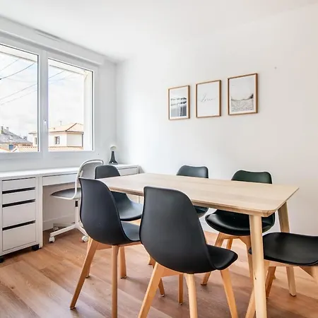 L'echappee Choletaise, Simple Et Familiale!